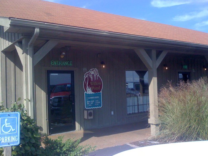 Willow Pond Catfish restaurant